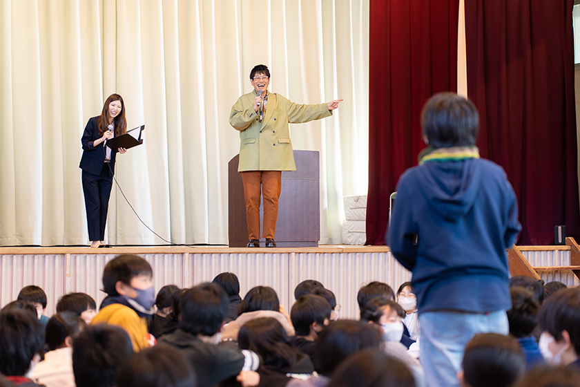 A contribution to sustainability unique to an entertainment company. Curtains Open for Avex Class: Power of Believing in Talent and Dreams