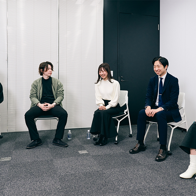 Challenges and Possibilities in the Entertainment Market: What Newly Grads Face in Tumultuous Times