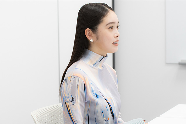 Akari Takaishi x Managers Transforming the Love of Those Around Her into Strength,Becoming an Actor who Continues to Defy Expectations
