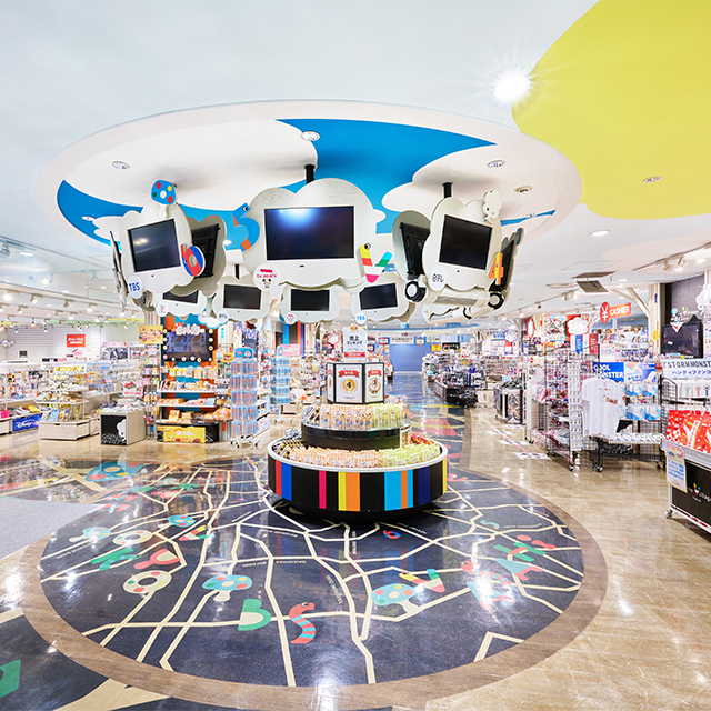 Responding to the fan’s enthusiasm with a challenging spirit How to make an “exciting store” the Avex’s way