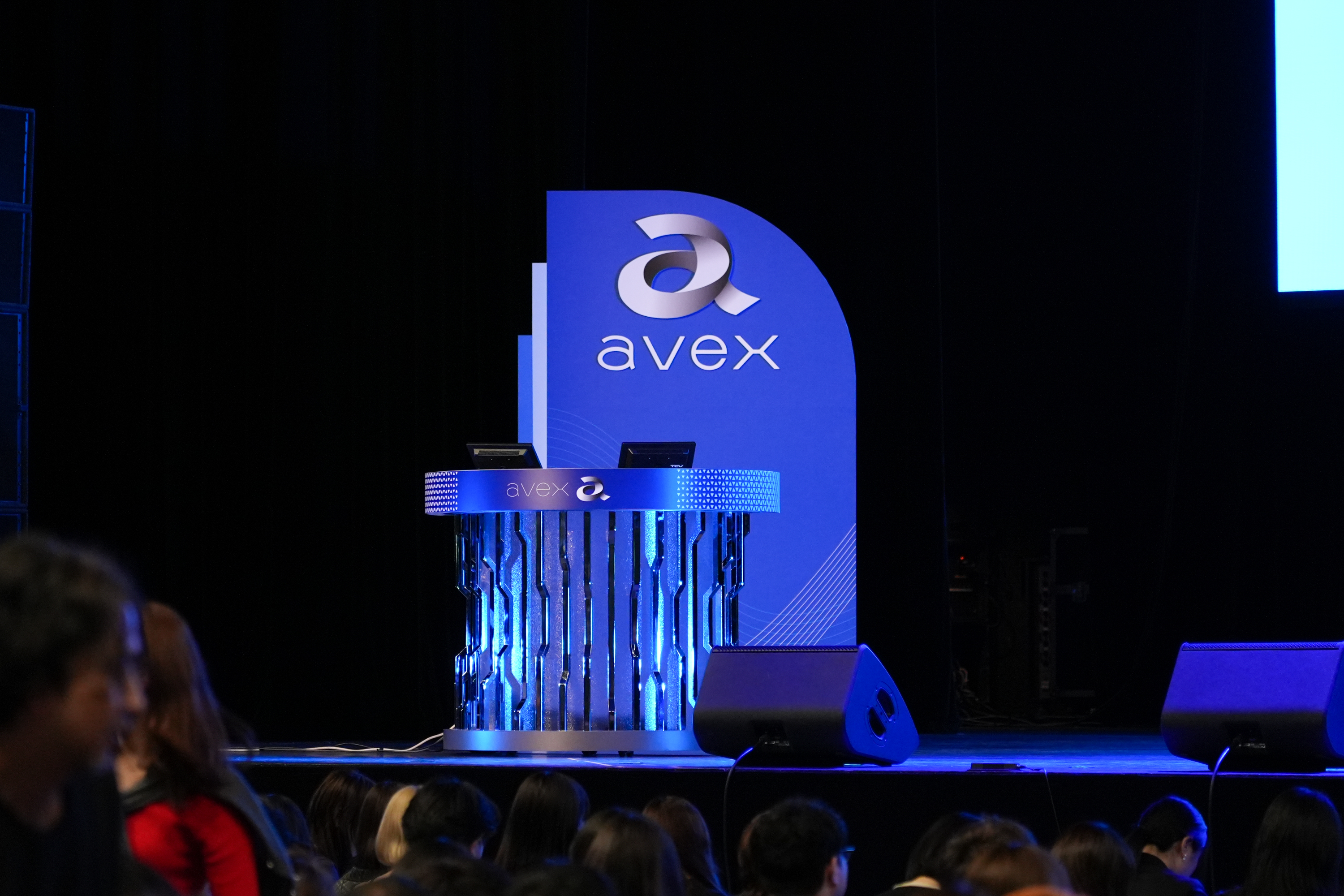 エイベックス・グループ全員で「Really Mad＋Pure」な未来へ――社員総会「xeva live 2026」レポート